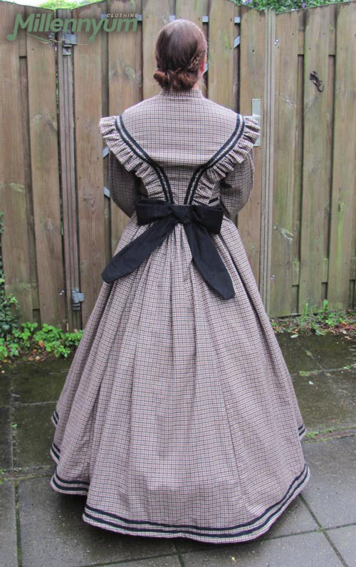 Victorian day dress - back