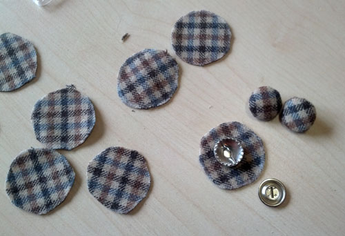 Victorian day dress - fabric buttons