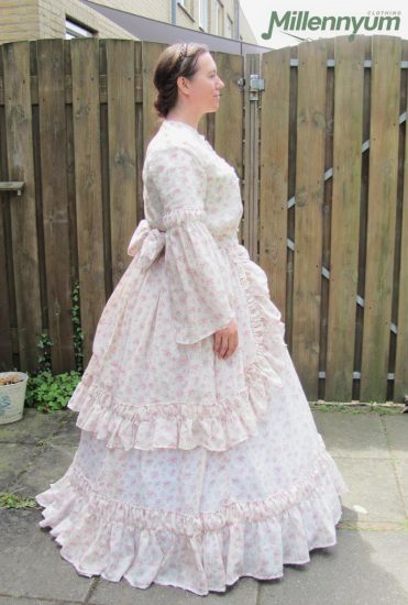 Victorian summer dress - side