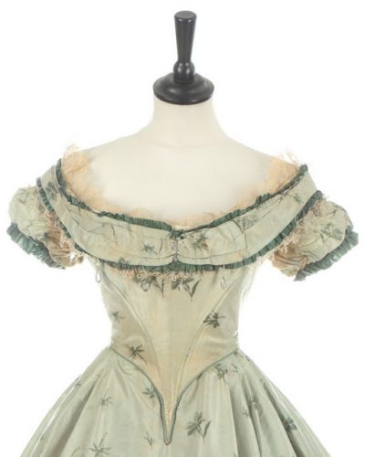 Green Victorian ballgown bodice