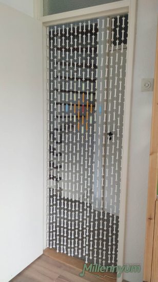 thread spool curtain