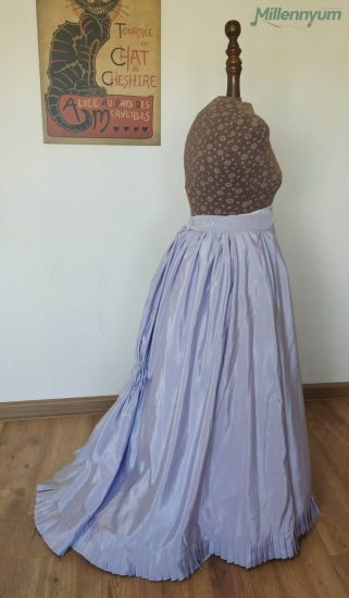 purple skirt - side