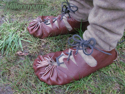 Roman shoes - side